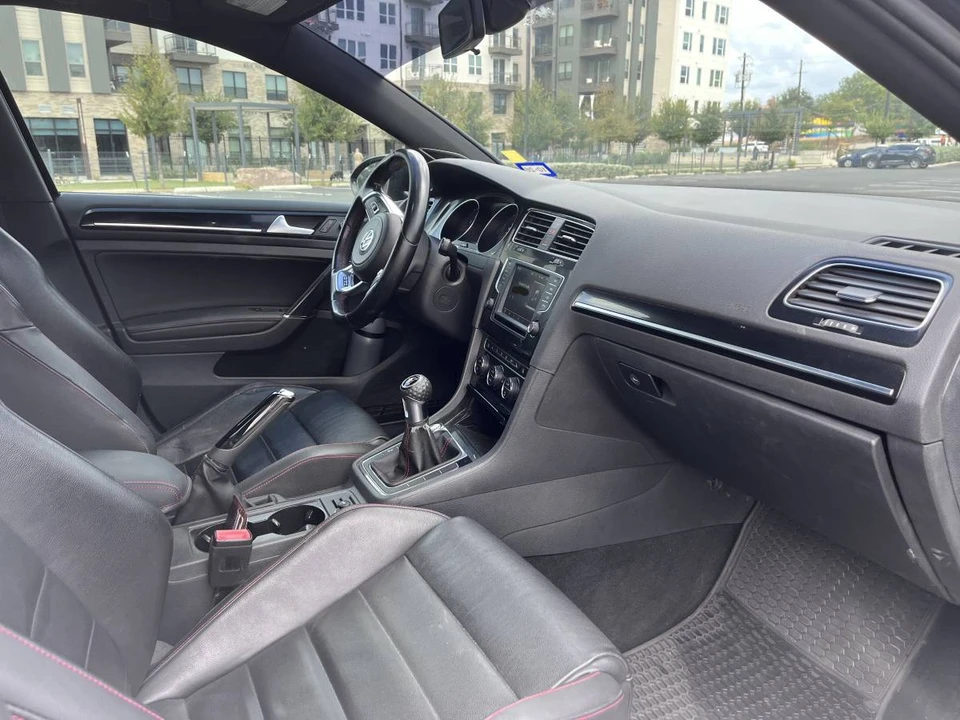2016 Volkswagen GTI Mk7 - Image 8 of 11