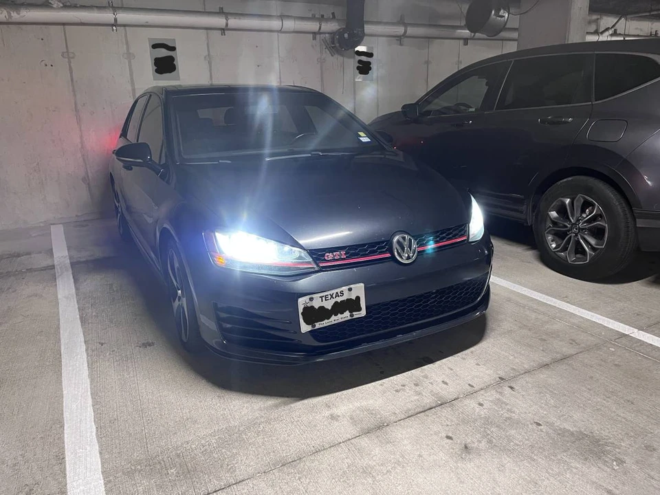 2016 Volkswagen GTI Mk7 - Image 10 of 11