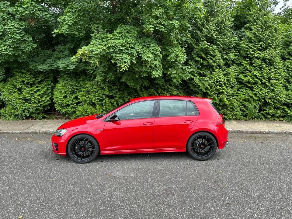 2016 Volkswagen Golf R Mk7 - Image 2 of 17