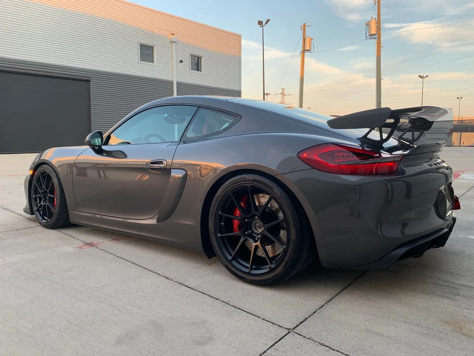 2016 Porsche 981 Cayman GT4 - Image 7 of 12