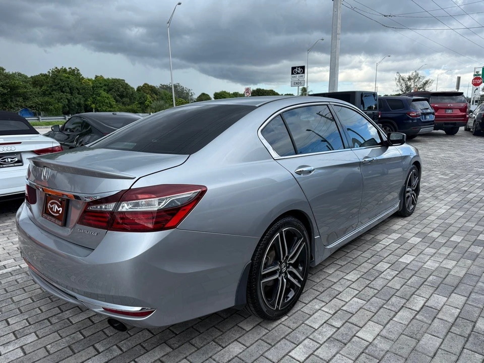 2016 Honda Accord 9th Gen - Image 9 of 21
