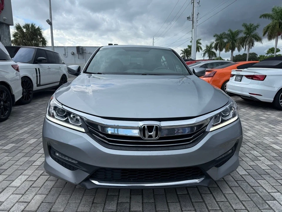 2016 Honda Accord 9th Gen - Image 3 of 21