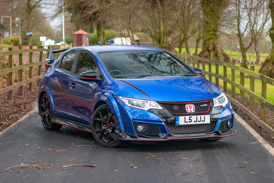 2016 Honda FK2 Civic Type R - Image 2 of 2
