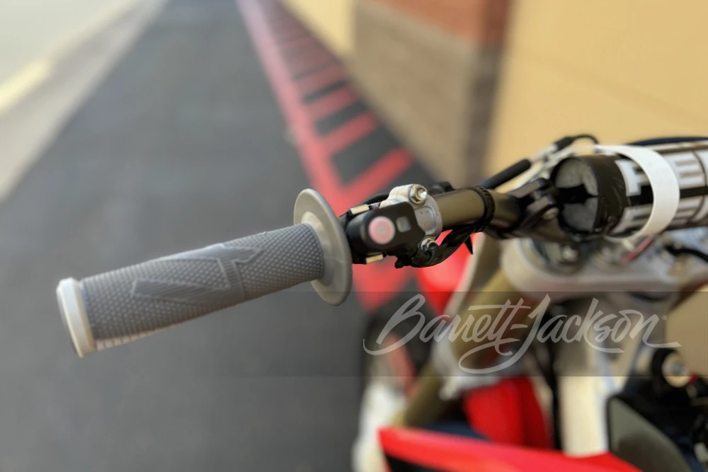 2016 Honda CRF - Image 26 of 31