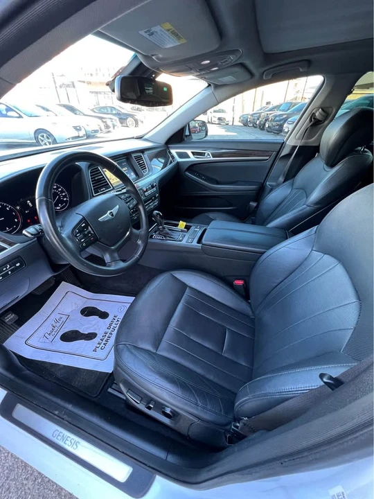 2016 Hyundai Genesis - Image 6 of 7