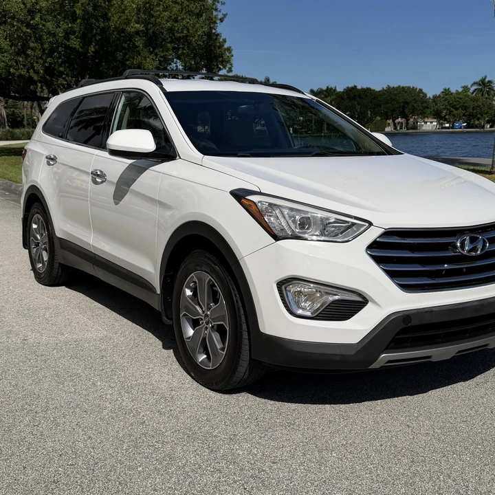 2016 Hyundai Santa Fe - Image 3 of 21