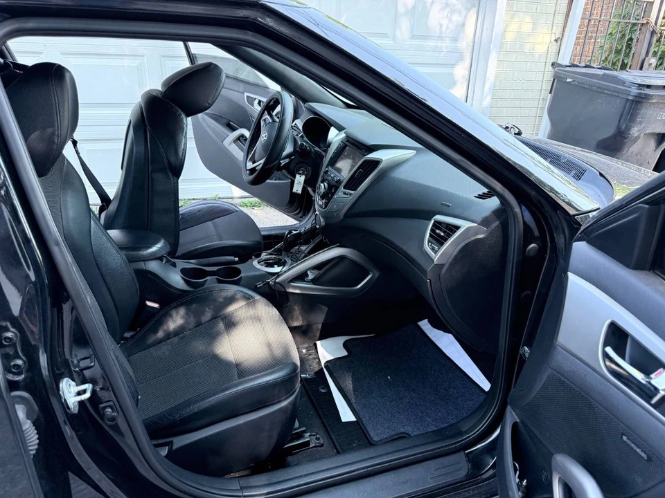 2016 Hyundai Veloster - Image 12 of 19
