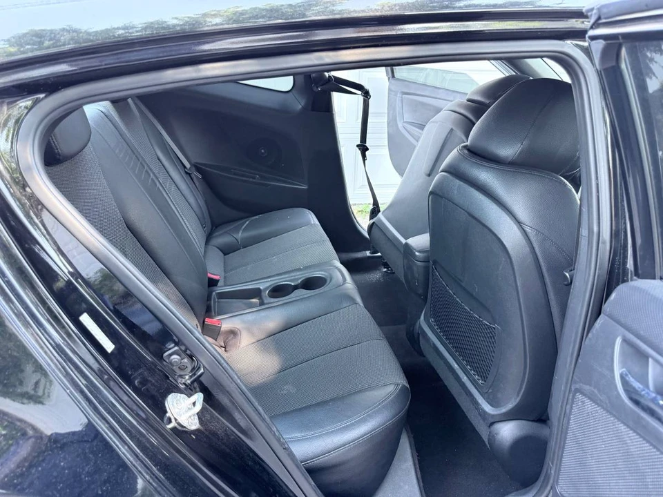 2016 Hyundai Veloster - Image 19 of 19