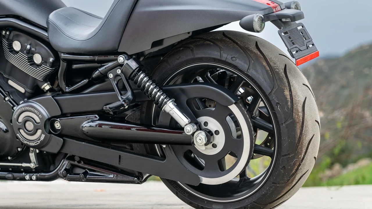 2016 Harley-Davidson V-Rod - Image 13 of 30