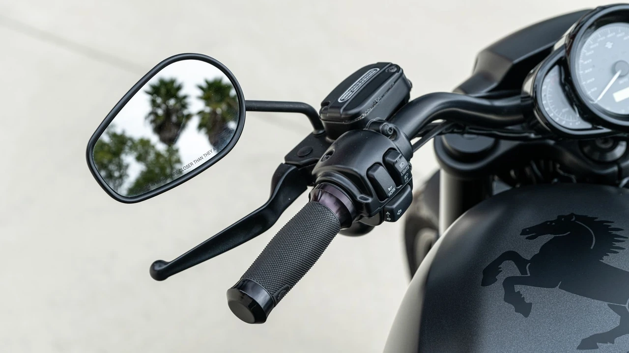 2016 Harley-Davidson V-Rod - Image 15 of 30