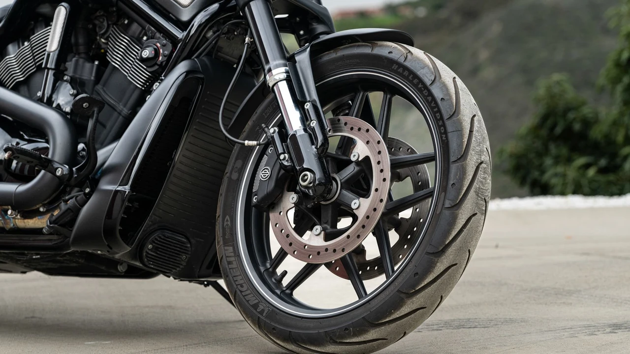 2016 Harley-Davidson V-Rod - Image 14 of 30
