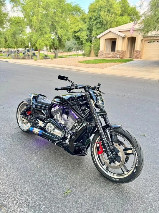 2016 Harley-Davidson V-Rod - Image 2 of 14
