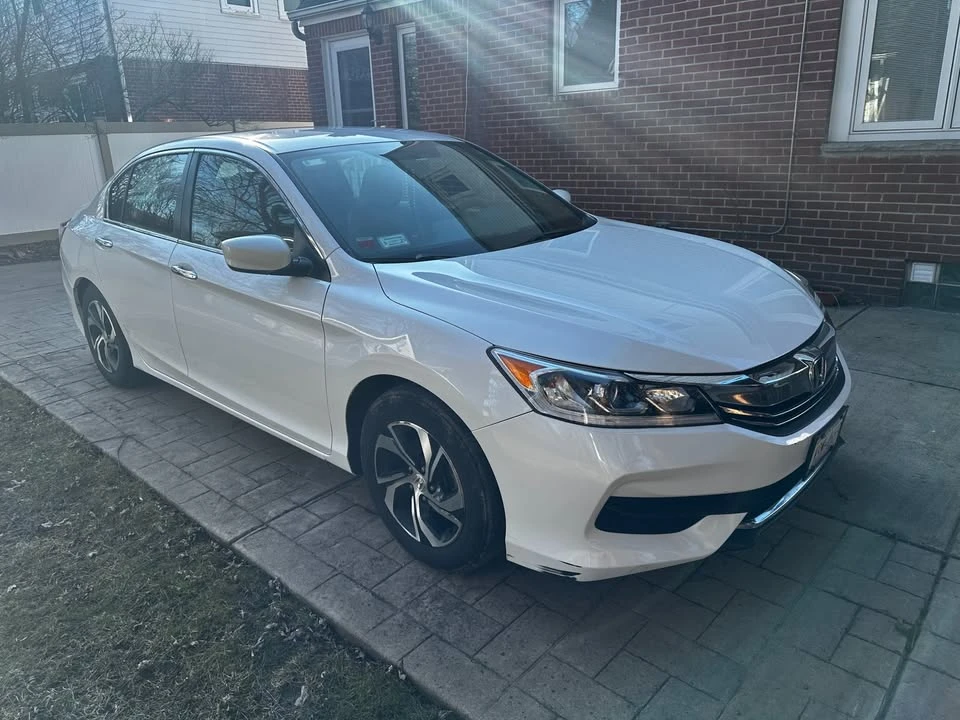 2016 Honda Accord 9th Gen - Image 2 of 10