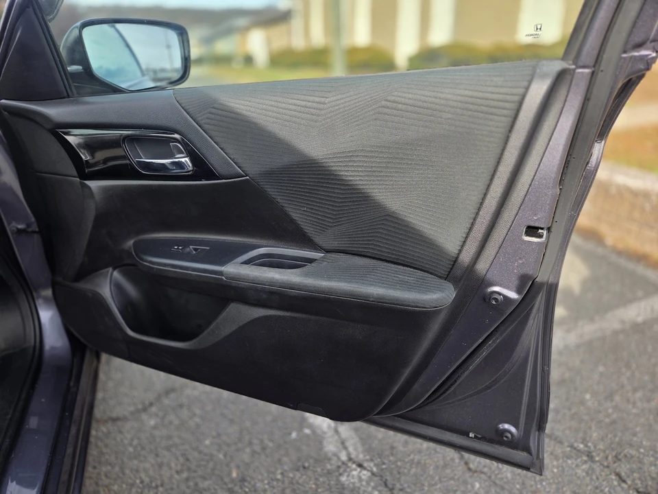 2016 Honda Accord 9th Gen - Image 20 of 21