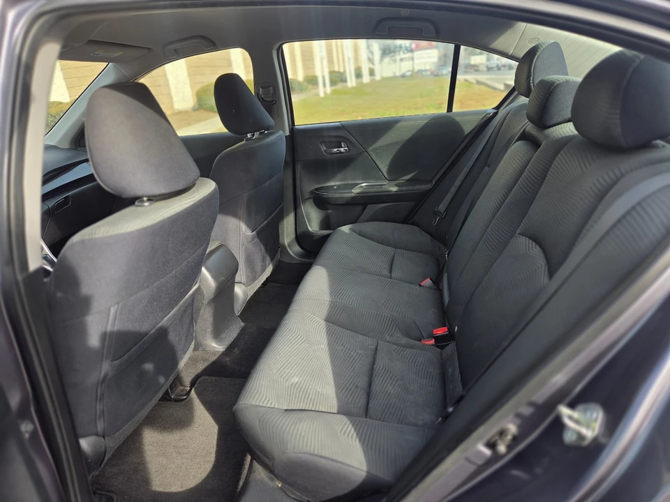 2016 Honda Accord 9th Gen - Image 15 of 21