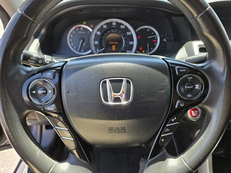 2016 Honda Accord 9th Gen - Image 16 of 21