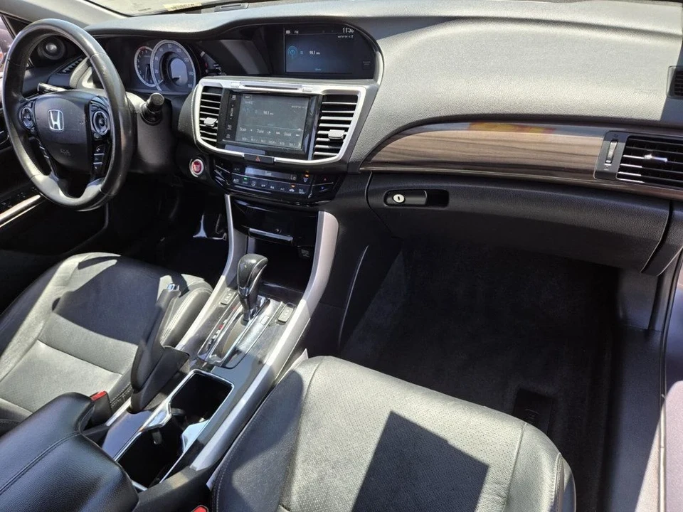 2016 Honda Accord 9th Gen - Image 14 of 21