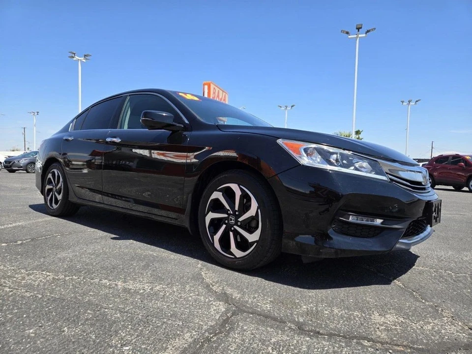 2016 Honda Accord 9th Gen - Image 4 of 19