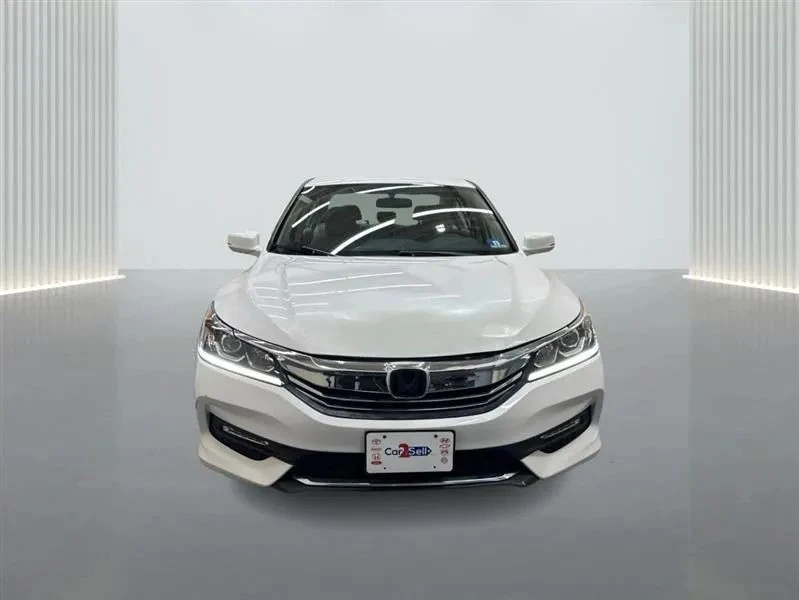 2016 Honda Accord 9th Gen - Image 8 of 12