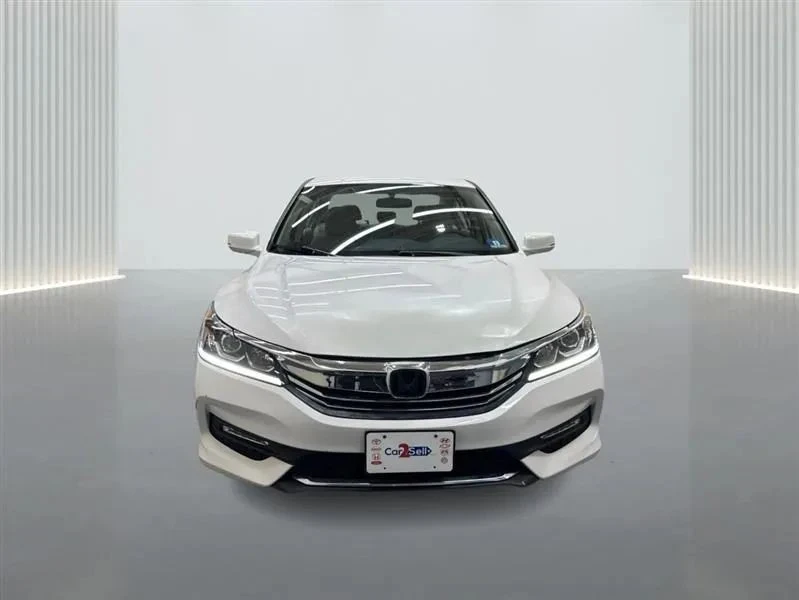 2016 Honda Accord 9th Gen - Image 8 of 12