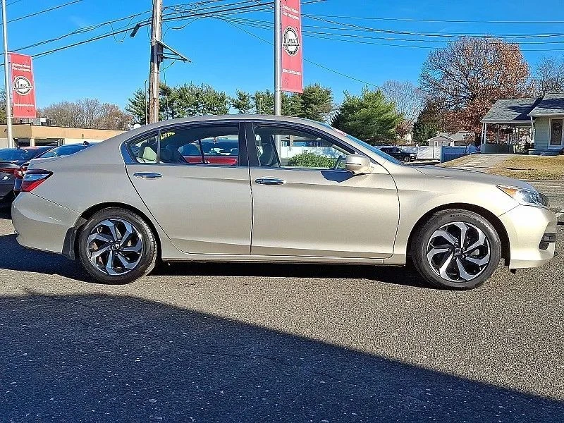2016 Honda Accord 9th Gen - Image 8 of 12