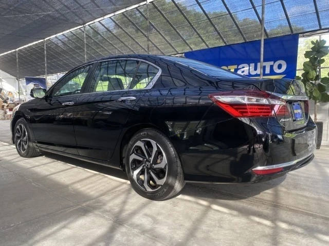 2016 Honda Accord 9th Gen - Image 15 of 21