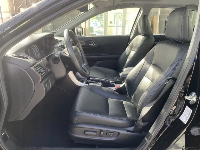 2016 Honda Accord 9th Gen - Image 18 of 21