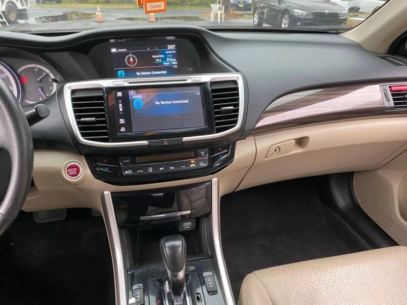2016 Honda Accord 9th Gen - Image 11 of 12