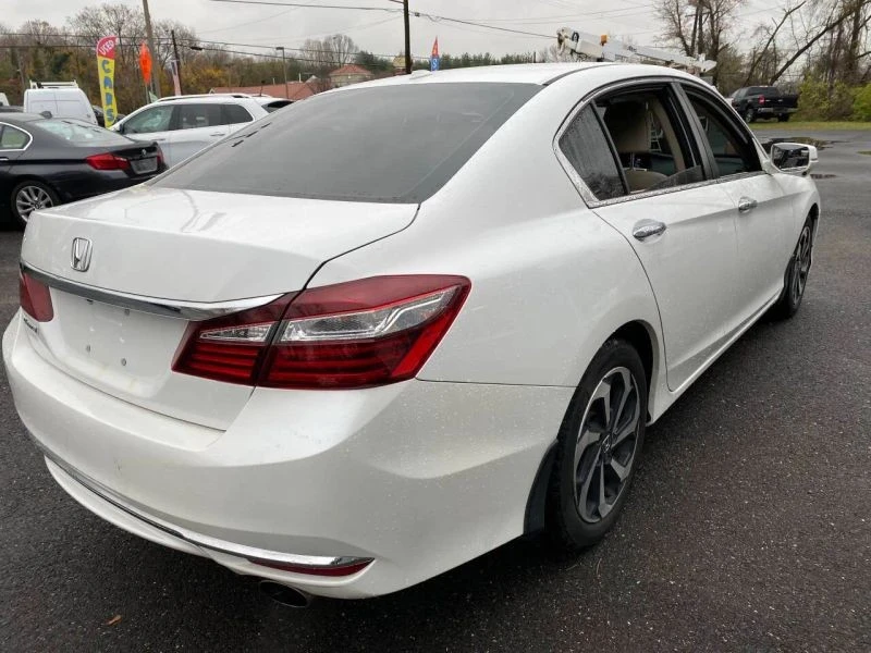 2016 Honda Accord 9th Gen - Image 5 of 12