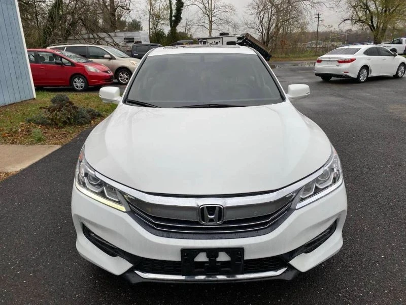 2016 Honda Accord 9th Gen - Image 8 of 12