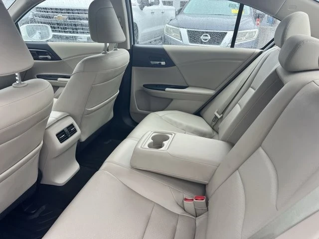 2016 Honda Accord 9th Gen - Image 9 of 9
