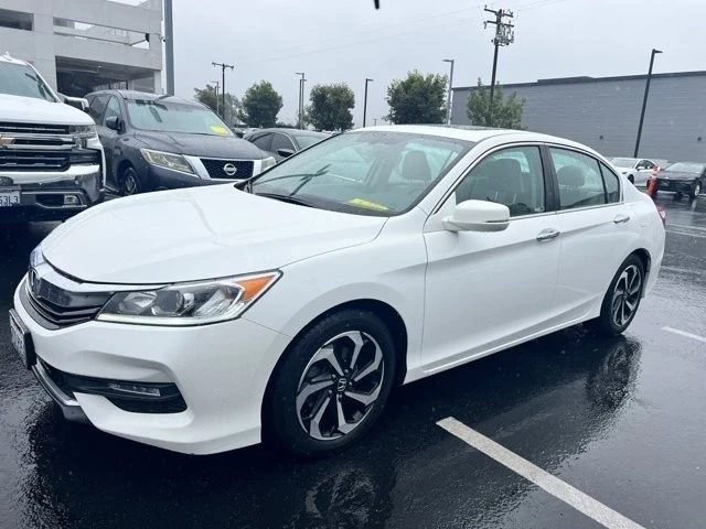 2016 Honda Accord 9th Gen - Image 2 of 9