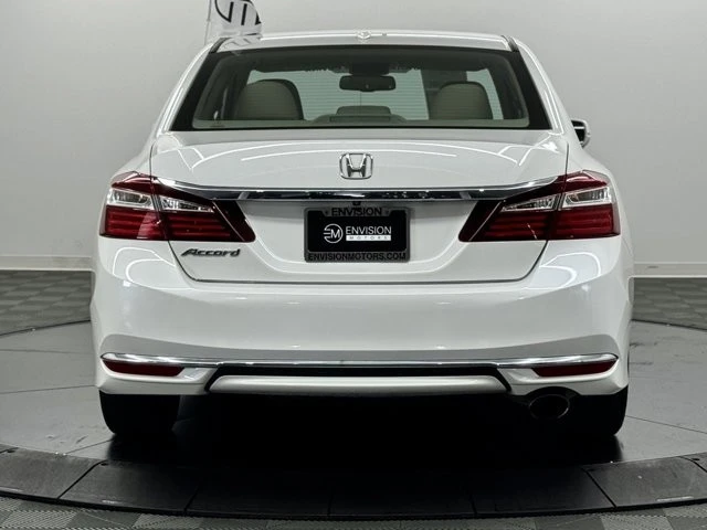 2016 Honda Accord 9th Gen - Image 9 of 12
