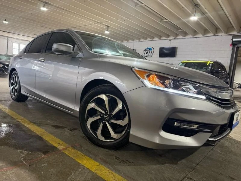 2016 Honda Accord 9th Gen - Image 5 of 12