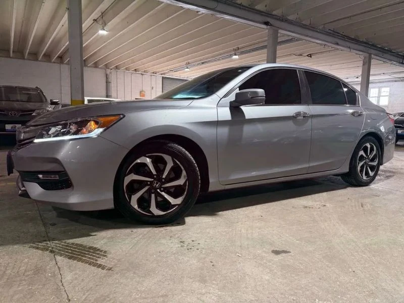2016 Honda Accord 9th Gen - Image 2 of 12