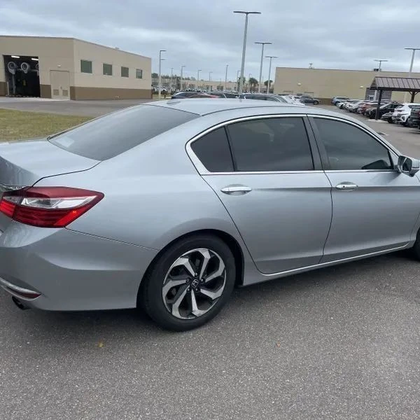 2016 Honda Accord 9th Gen - Image 9 of 12