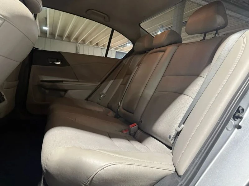 2016 Honda Accord 9th Gen - Image 11 of 12