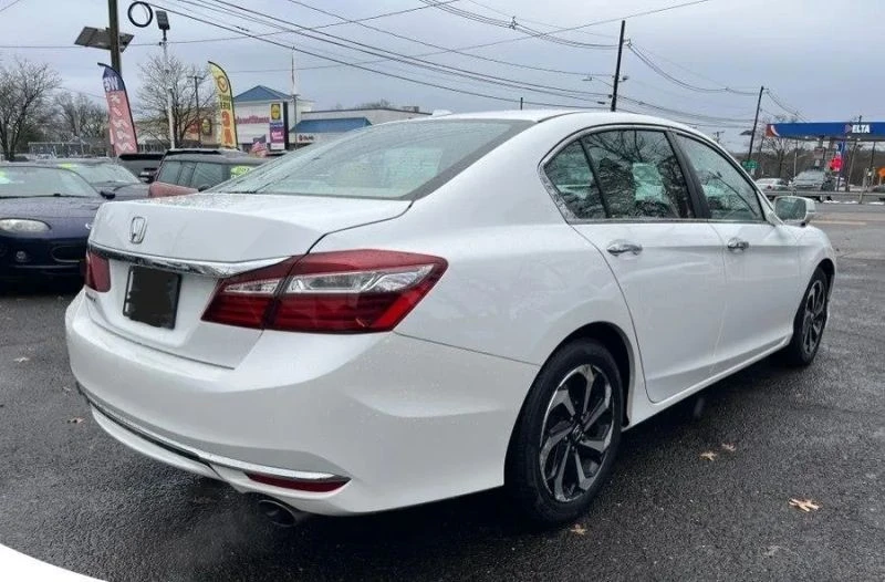 2016 Honda Accord 9th Gen - Image 3 of 12