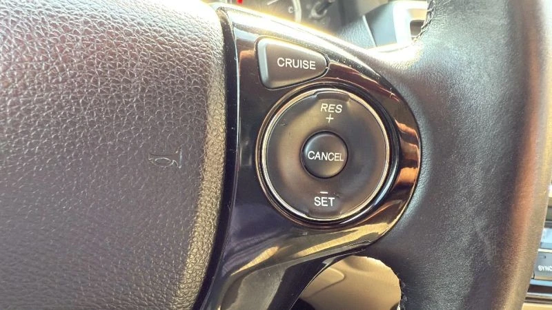 2016 Honda Accord 9th Gen - Image 11 of 12