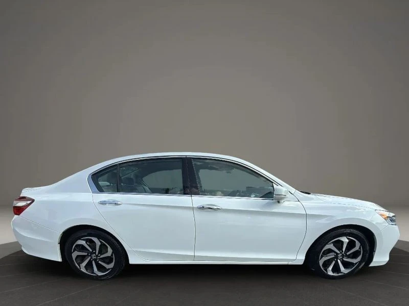 2016 Honda Accord 9th Gen - Image 4 of 12