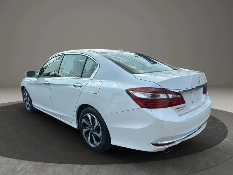 2016 Honda Accord 9th Gen - Image 7 of 12