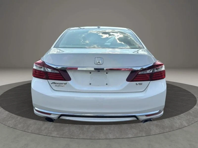 2016 Honda Accord 9th Gen - Image 6 of 12