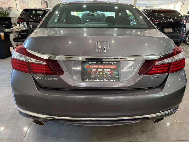 2016 Honda Accord 9th Gen - Image 4 of 12