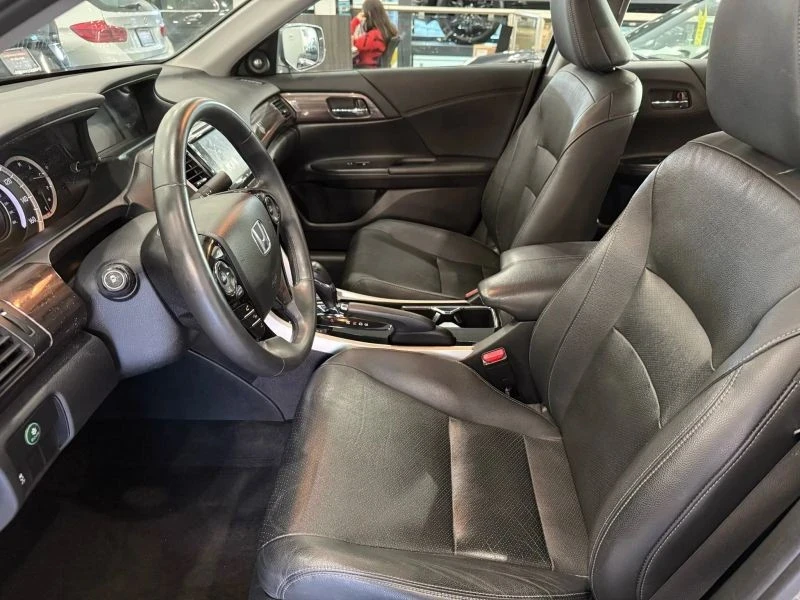 2016 Honda Accord 9th Gen - Image 9 of 12