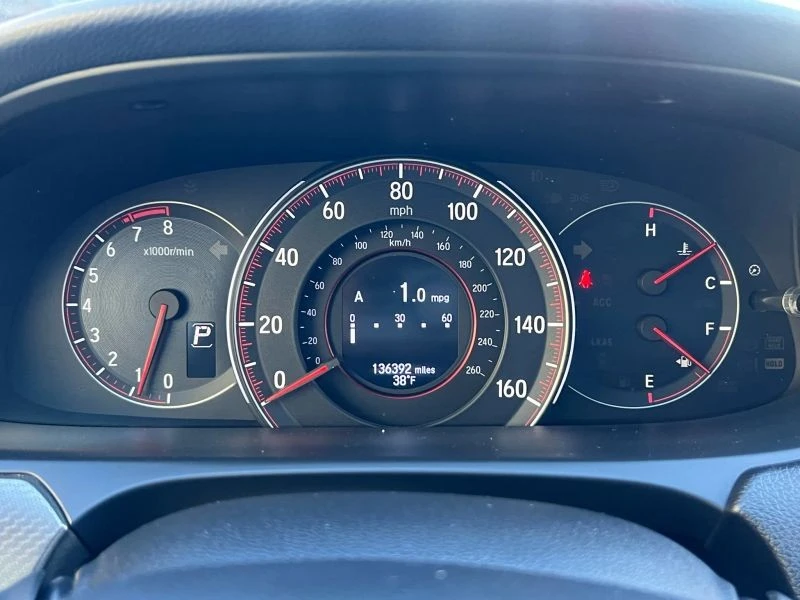2016 Honda Accord 9th Gen - Image 11 of 12