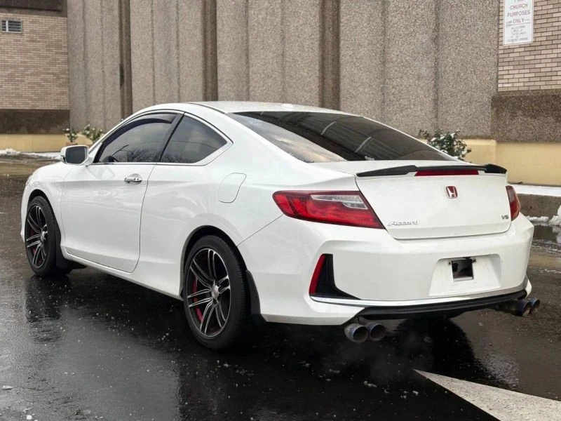 2016 Honda Accord 9th Gen - Image 3 of 12
