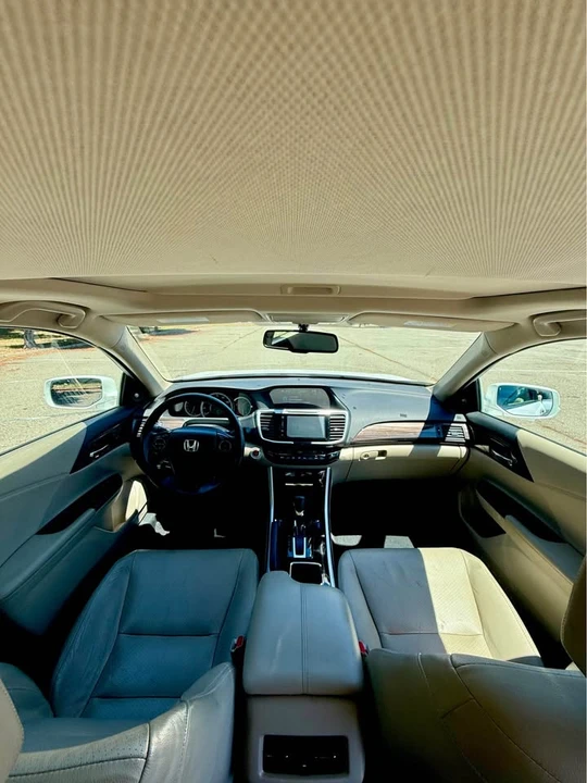 2016 Honda Accord 9th Gen - Image 9 of 12