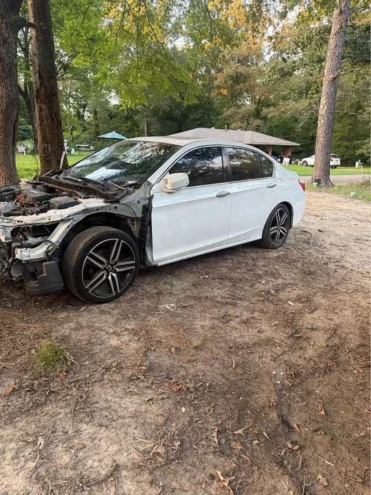2016 Honda Accord 9th Gen - Image 12 of 12