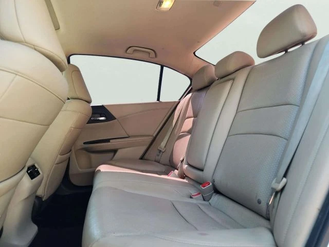 2016 Honda Accord 9th Gen - Image 10 of 21