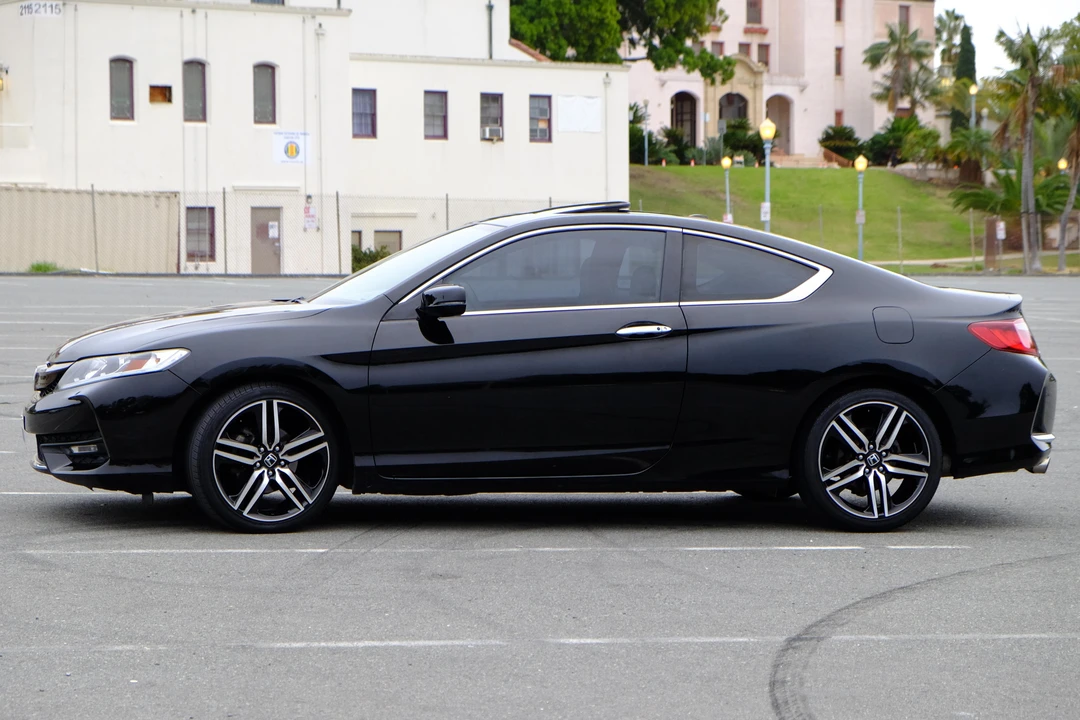 2016 Honda Accord 9th Gen - Image 3 of 5
